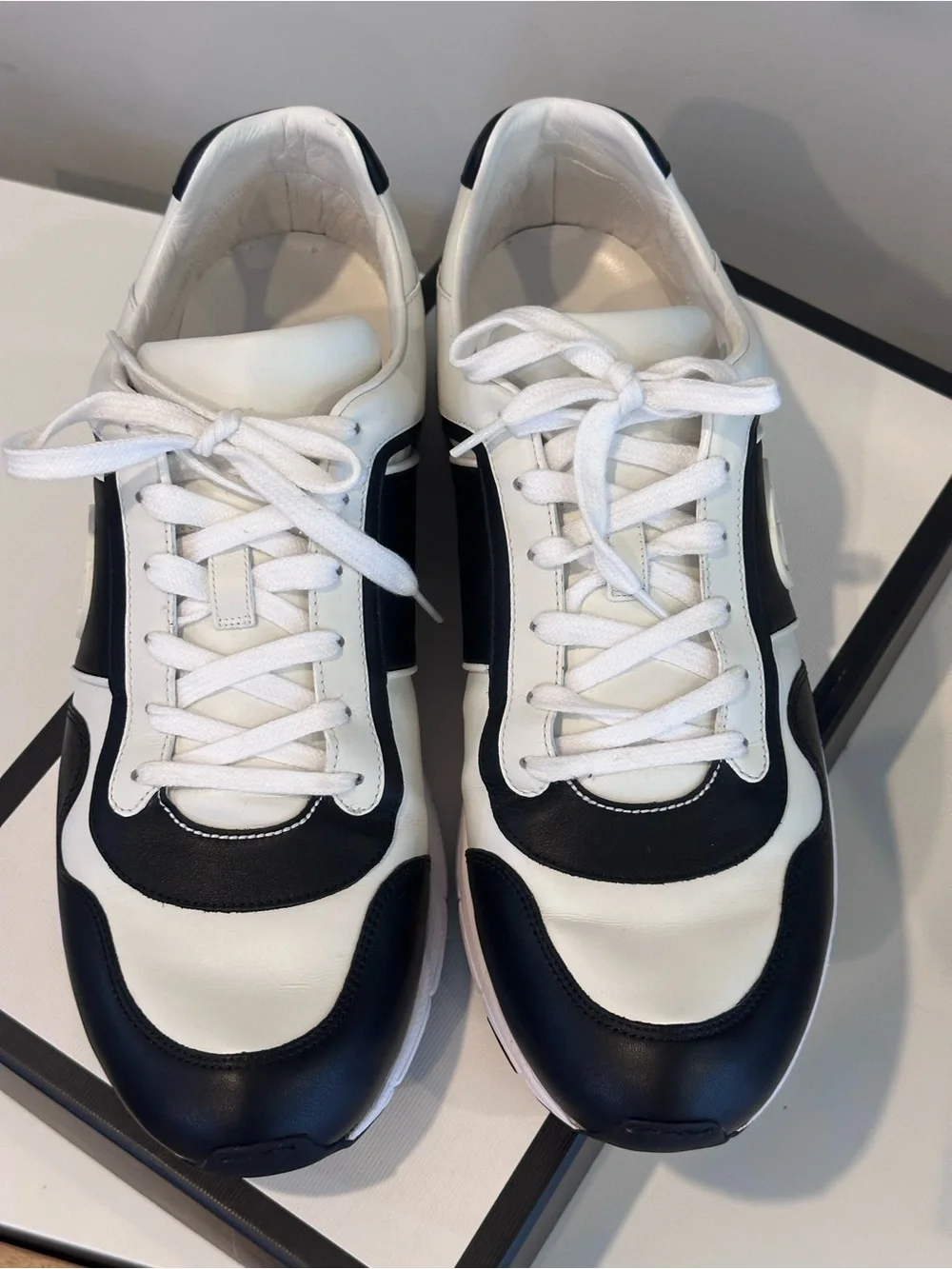Gucci Men's Leather Low-Top Sneakers